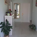 Vikendica Gardenia House