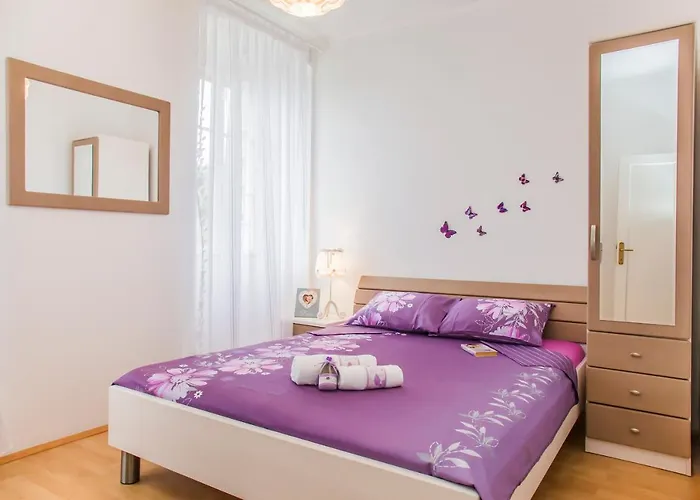 Gardenia House Janjina